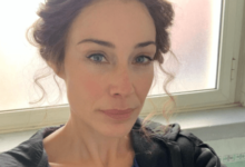Claire Forlani Net Worth